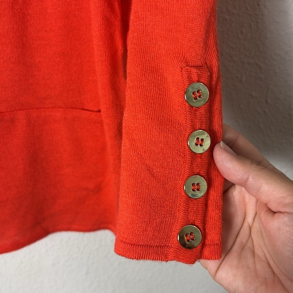 Gretchen Scott Polly Pocket 3/4 length sleeve sweater w/ Gold Button Decor sz M - Picture 7 of 9